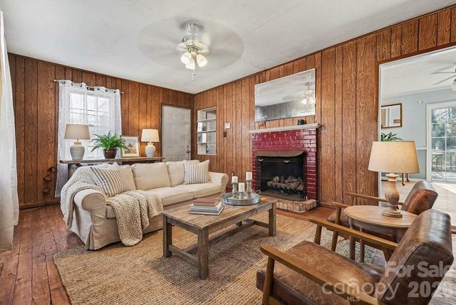 1048 Old Thompson Avenue, Lancaster, SC 29720