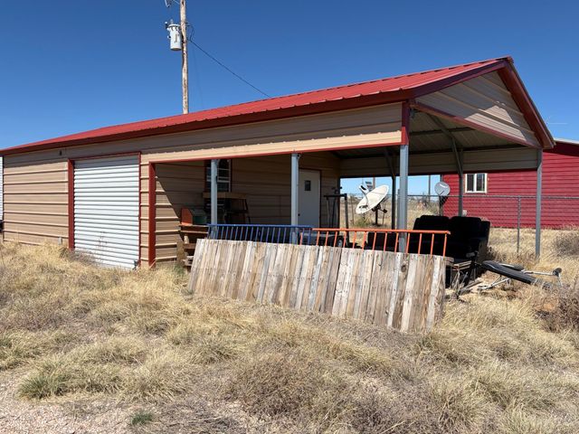 70 Clara Lane, Estancia, NM 87016
