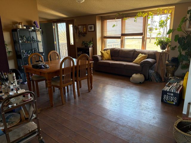 70 Clara Lane, Estancia, NM 87016