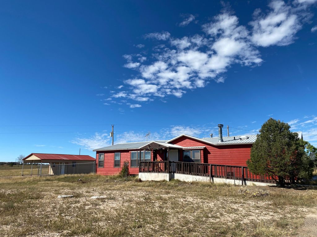 70 Clara Lane, Estancia, NM 87016