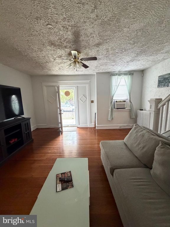 4620 WOODLAND AVE, PENNSAUKEN, NJ 08110 — photo 2