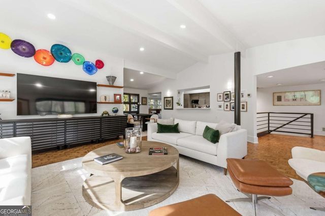 1860 Meredith Drive NW, Atlanta, GA 30318