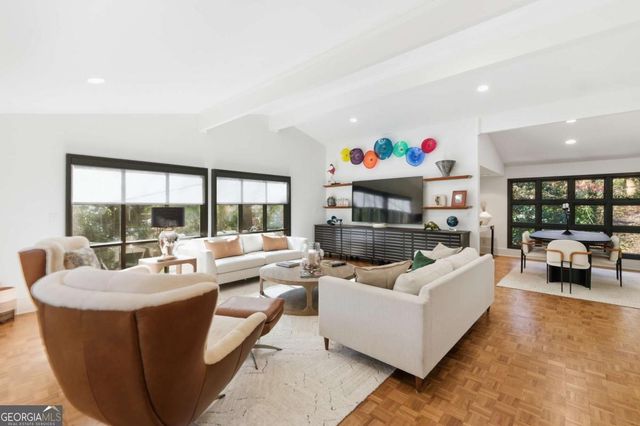 1860 Meredith Drive NW, Atlanta, GA 30318