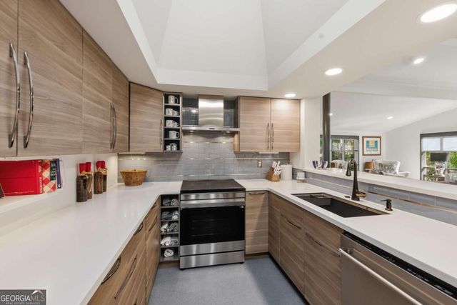 1860 Meredith Drive NW, Atlanta, GA 30318