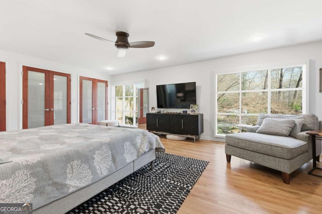 1860 Meredith Drive NW, Atlanta, GA 30318