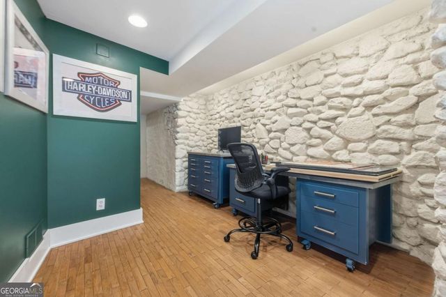 1860 Meredith Drive NW, Atlanta, GA 30318