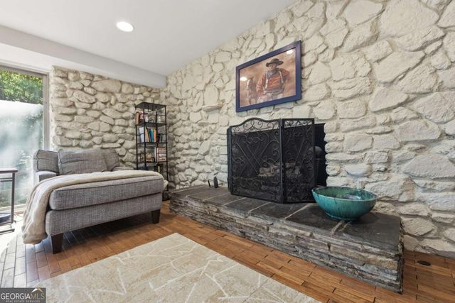 1860 Meredith Drive NW, Atlanta, GA 30318