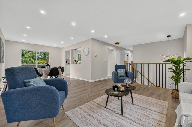 694 State Route 32, Wallkill, NY 12589