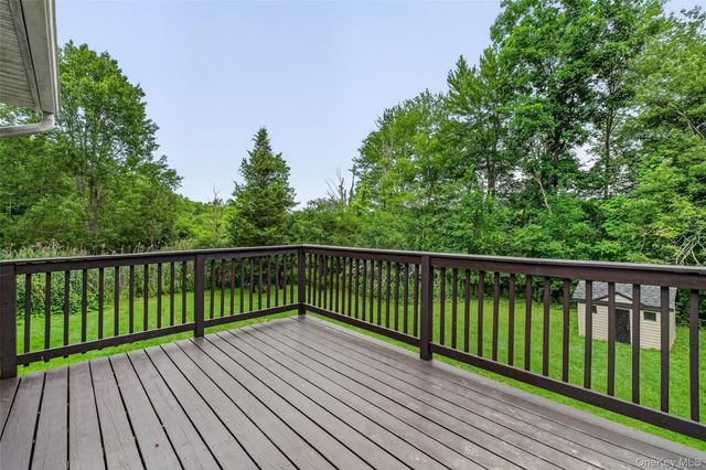 694 State Route 32, Wallkill, NY 12589