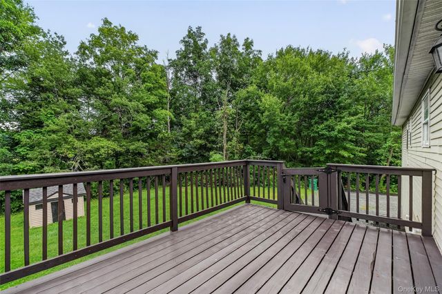 694 State Route 32, Wallkill, NY 12589