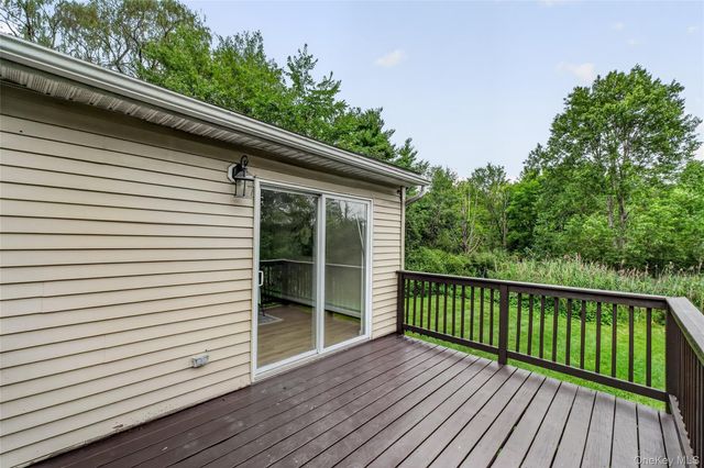 694 State Route 32, Wallkill, NY 12589