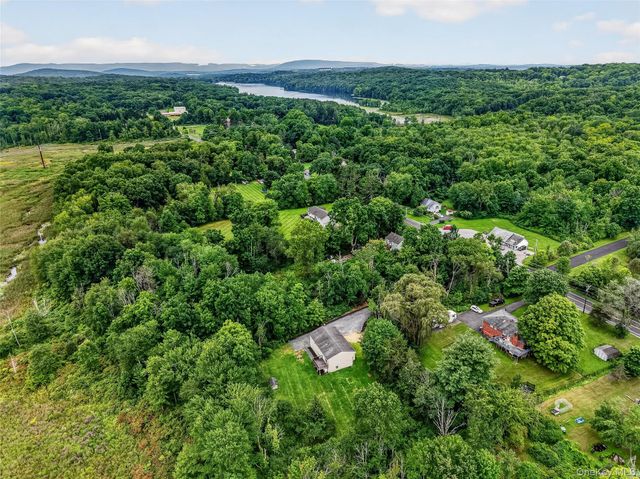 694 State Route 32, Wallkill, NY 12589