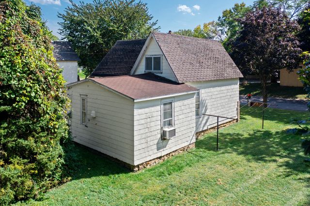 721 California Avenue E, Saint Paul, MN 55106