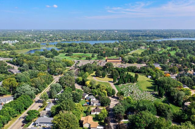 721 California Avenue E, Saint Paul, MN 55106