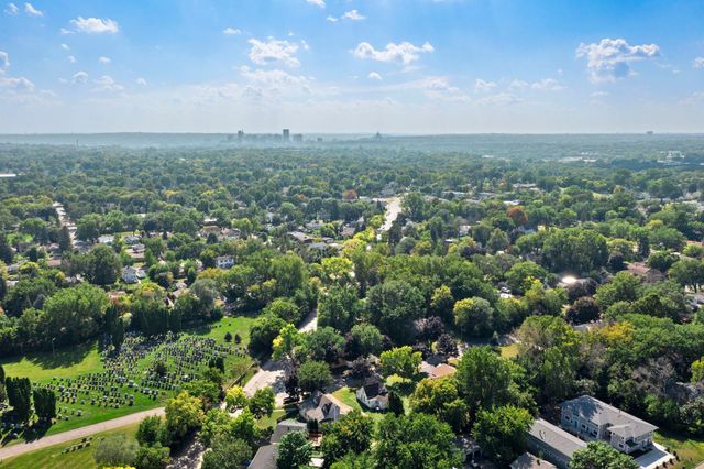 721 California Avenue E, Saint Paul, MN 55106