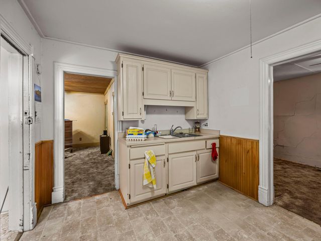 721 California Avenue E, Saint Paul, MN 55106