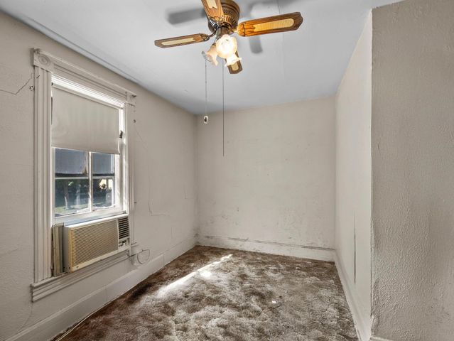 721 California Avenue E, Saint Paul, MN 55106