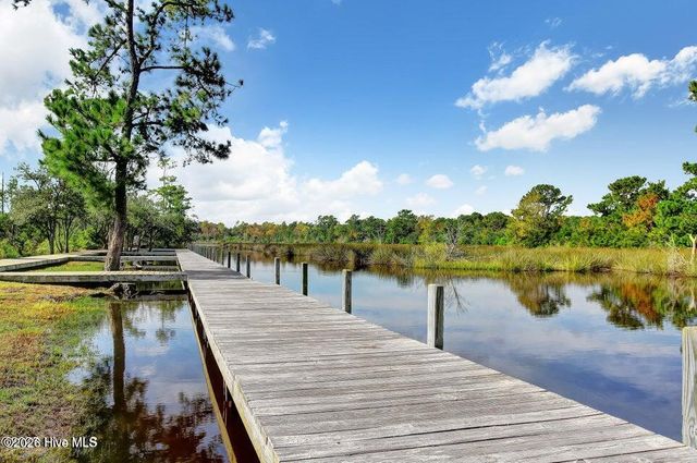 221 Mimosa Drive, Sneads Ferry, NC 28460
