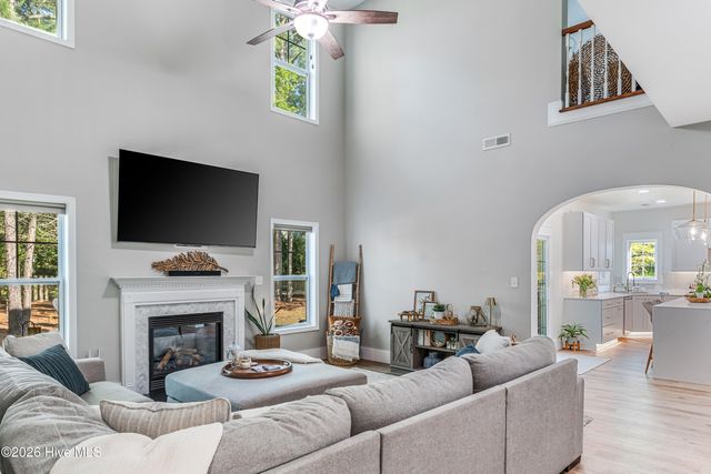 221 Mimosa Drive, Sneads Ferry, NC 28460