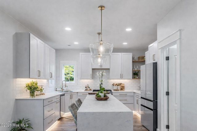 221 Mimosa Drive, Sneads Ferry, NC 28460