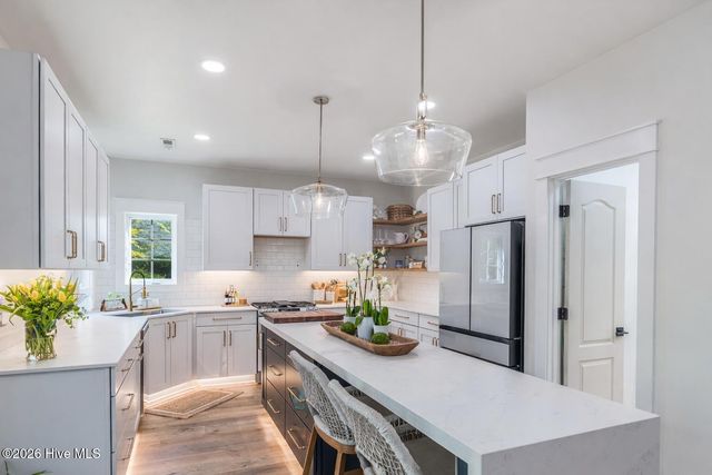 221 Mimosa Drive, Sneads Ferry, NC 28460