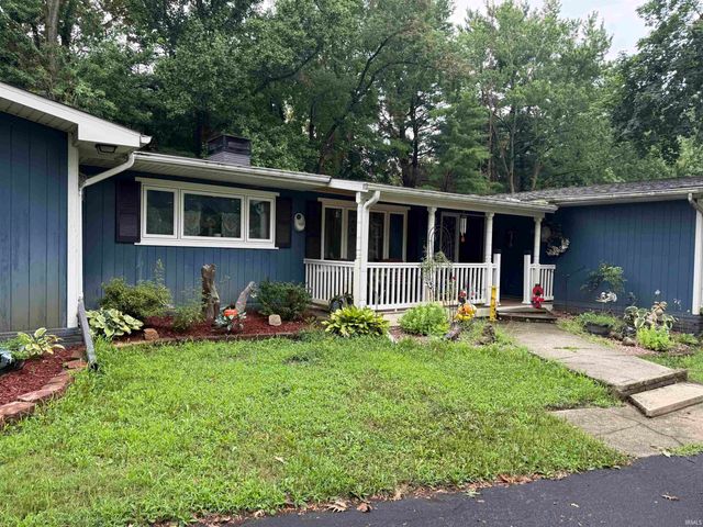 523 S Western Heights Loop, Monticello, IN 47960