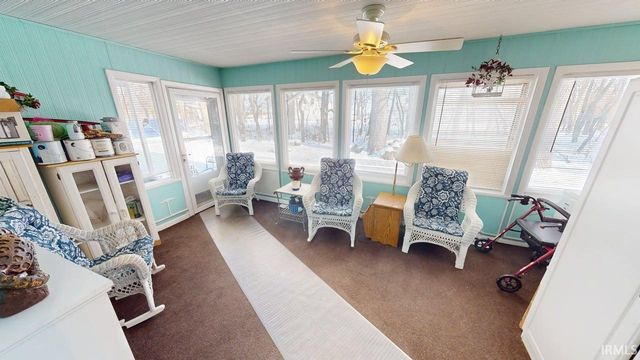 523 S Western Heights Loop, Monticello, IN 47960