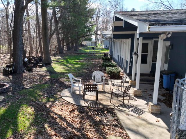 523 S Western Heights Loop, Monticello, IN 47960