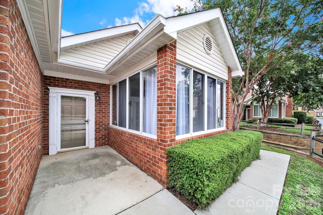8368 Windsor Ridge Drive, Charlotte, NC 28277