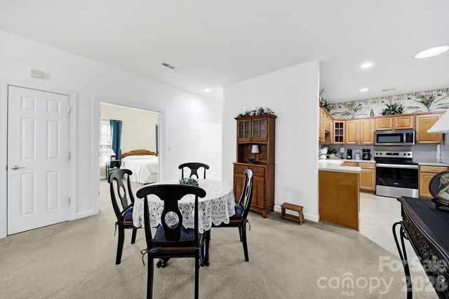 8368 Windsor Ridge Drive, Charlotte, NC 28277