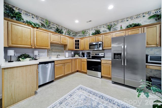 8368 Windsor Ridge Drive, Charlotte, NC 28277