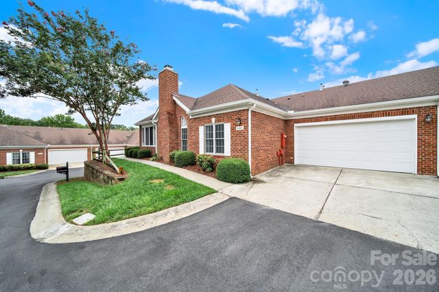 8368 Windsor Ridge Drive, Charlotte, NC 28277