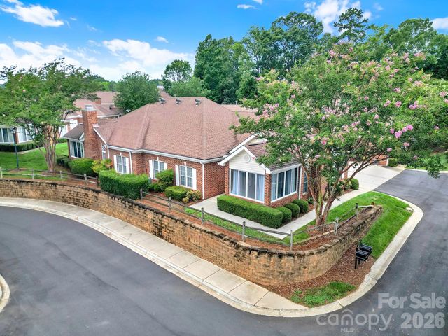 8368 Windsor Ridge Drive, Charlotte, NC 28277