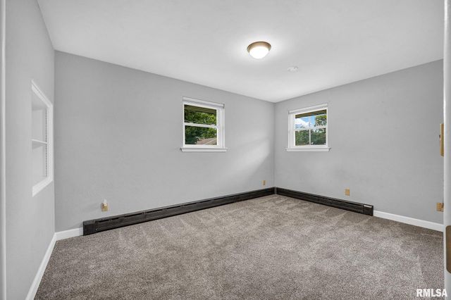 705 S 1ST Avenue, Morton, IL 61550