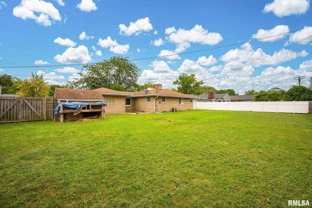 705 S 1ST Avenue, Morton, IL 61550