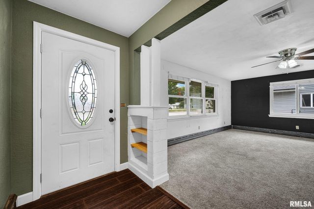 705 S 1ST Avenue, Morton, IL 61550