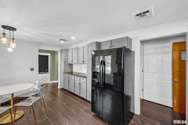 705 S 1ST Avenue, Morton, IL 61550