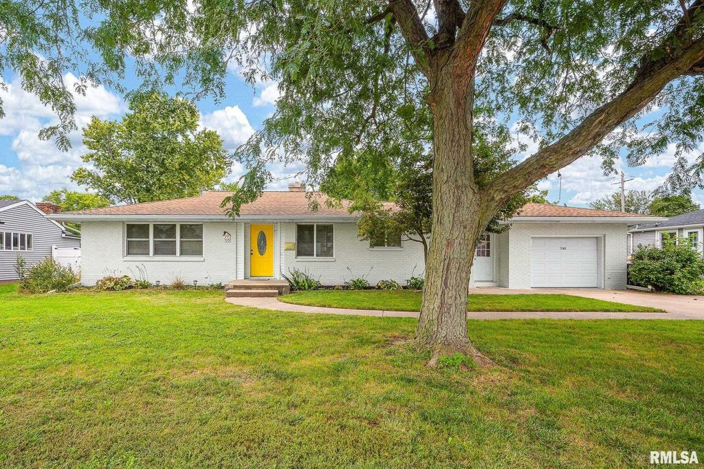 705 S 1ST Avenue, Morton, IL 61550