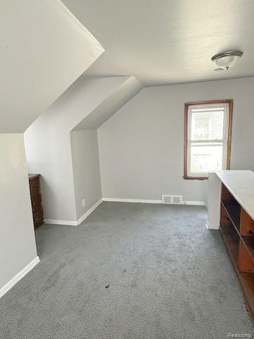 18950 Blackmoor Street, Detroit, MI 48234