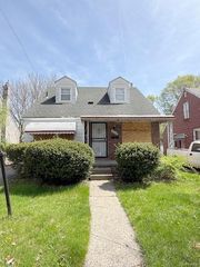 18950 Blackmoor Street, Detroit, MI 48234