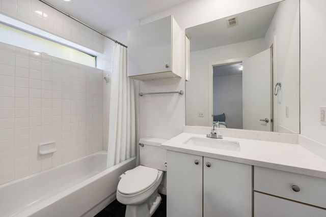 824 Ruthven Street, Houston, TX 77019