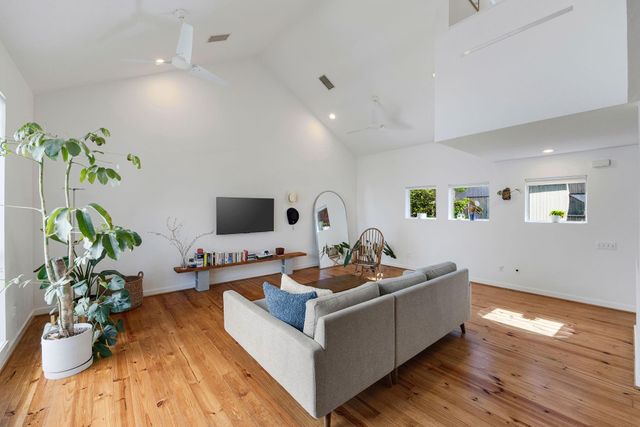824 Ruthven Street, Houston, TX 77019