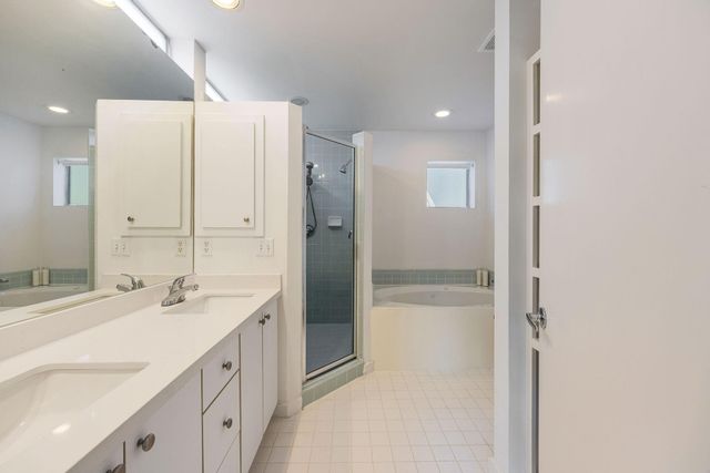 824 Ruthven Street, Houston, TX 77019