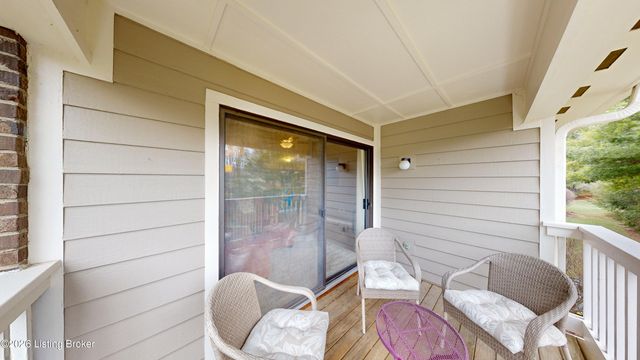 401 Creason Ct 208, Louisville, KY 40223