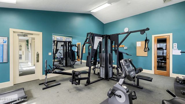 401 Creason Ct 208, Louisville, KY 40223