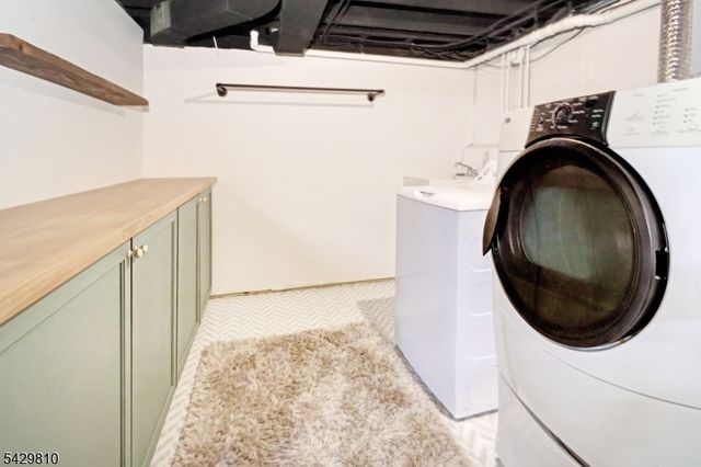 96 Lessing Rd, West Orange Twp., NJ 07052