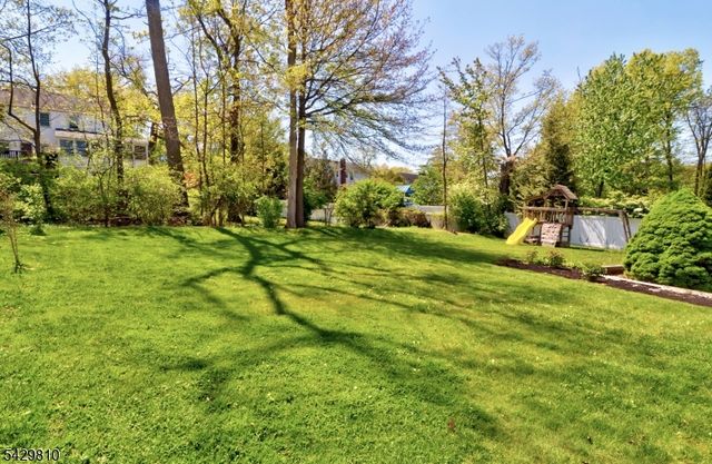 96 Lessing Rd, West Orange Twp., NJ 07052