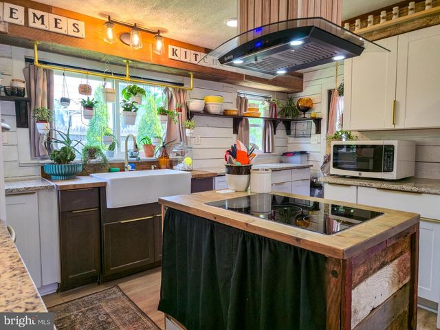 305 PROSPECT AVE, Duncannon, PA 17020
