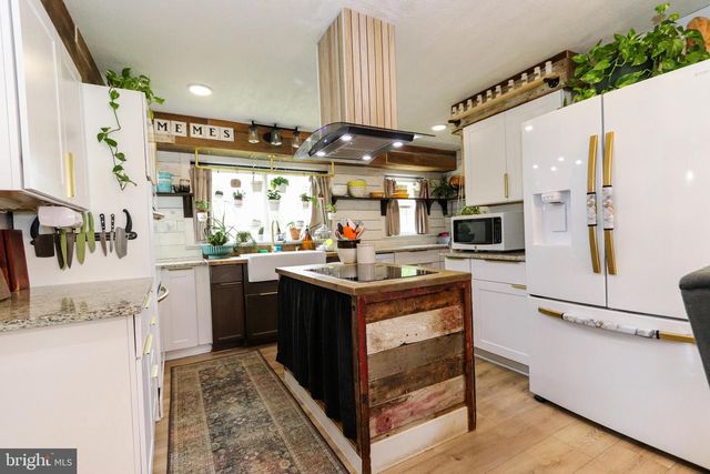 305 PROSPECT AVE, Duncannon, PA 17020