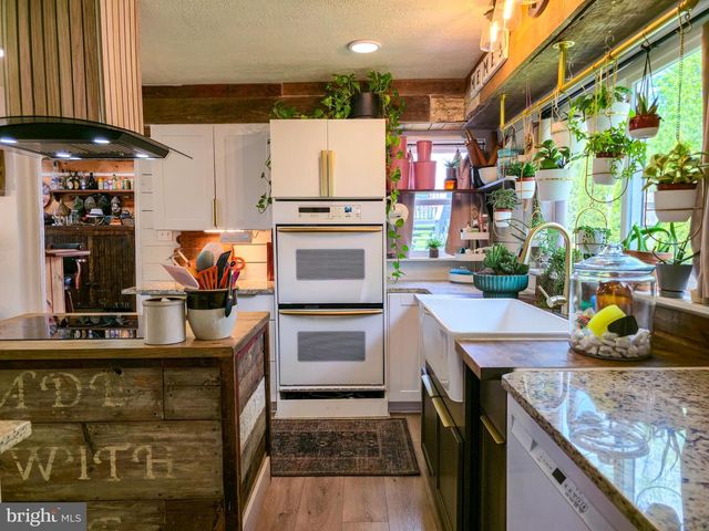 305 PROSPECT AVE, Duncannon, PA 17020
